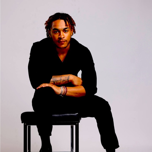 Meet your Posher, Austin - Picture 1 of 1